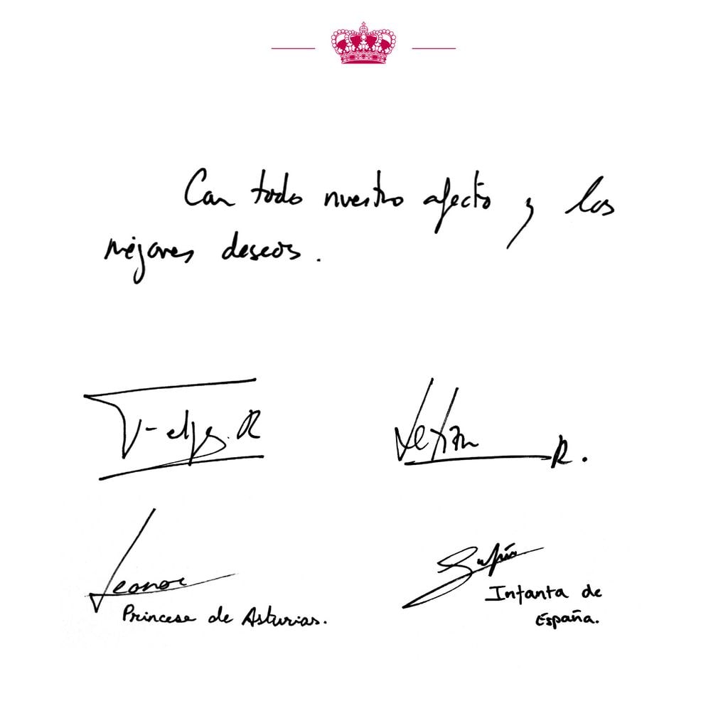 Evolución de la firma de la infanta Sofía en 2025