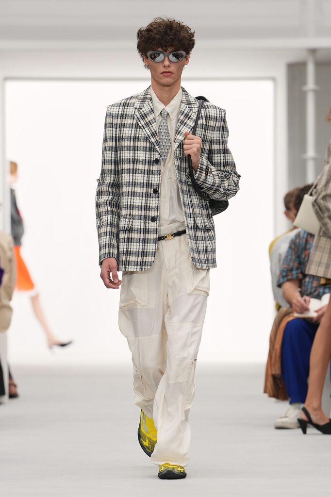 Paris Fashion Week: desfile de Loewe (Primavera/Verano 2027)