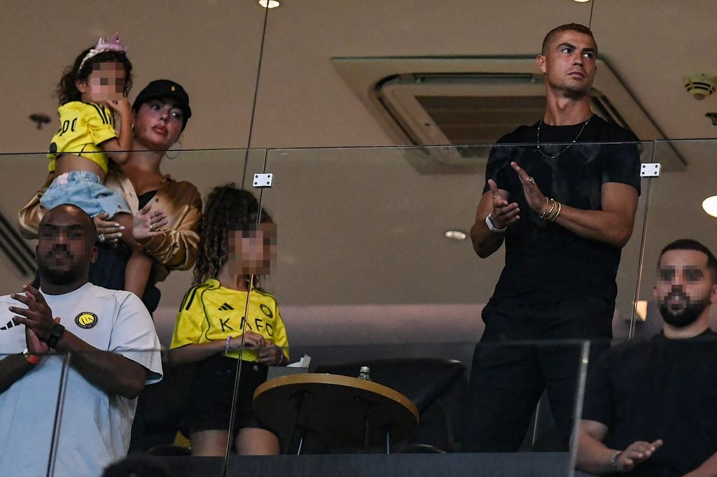 Georgina Rodríguez y Cristiano Ronaldo reaparecen tras su boda privada en Portugal en el palco VIP del Al-Nassr