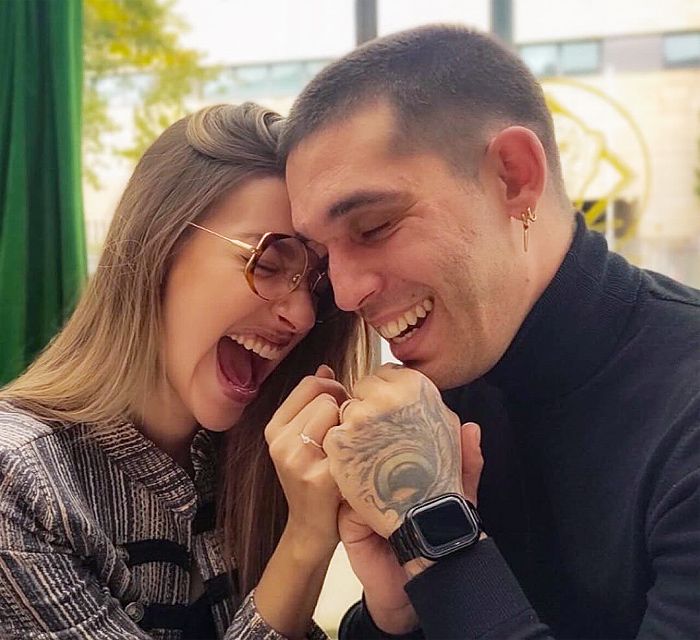 Ana Guerra y Victor Elias anuncian su compromiso