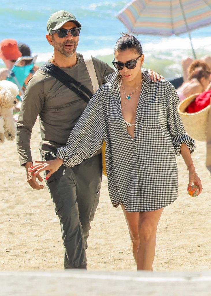 Eva Longoria con su marido, Pepe Bastón, de vacaciones en Marbella en marzo de 2026