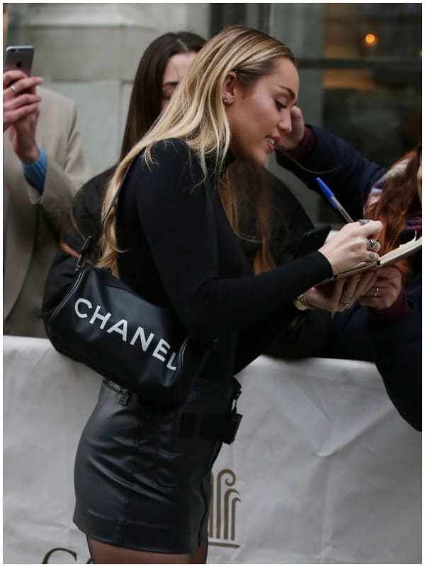 Miley cyrus chanel bag hotsell