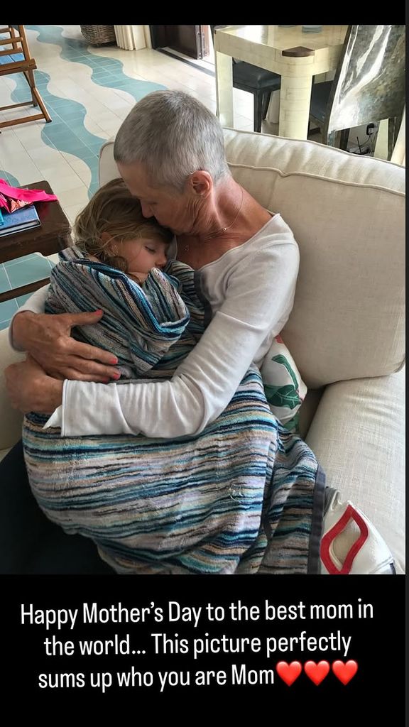 Tom Brady felicitó a su mamá, Galynn Patricia Brady.