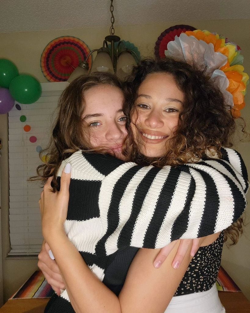 Daniela Bueno y su hija, Maya Berry Spear