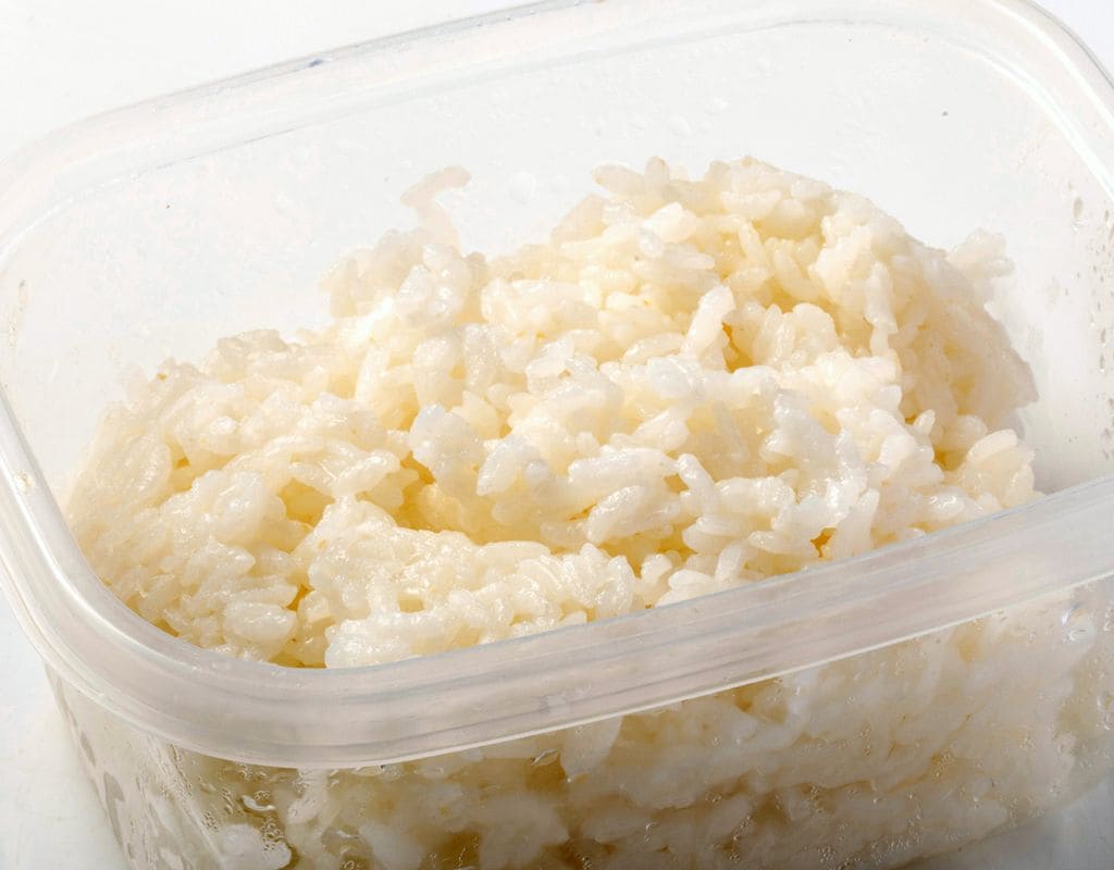 Tener cerelales, legumbres o pasta ya cocidos como bases para recetas de Batch cooking, una gran idea.