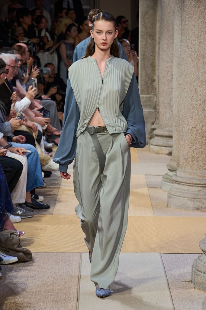 Giorgio Armani Primavera/Verano 2027 Colección Crucero Mujer