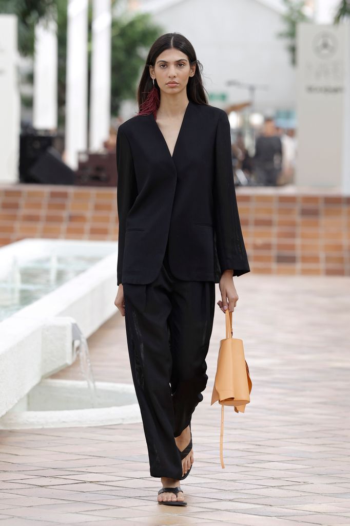 Adolfo Dominguez Primavera Verano 2027 Fashion Week Madrid