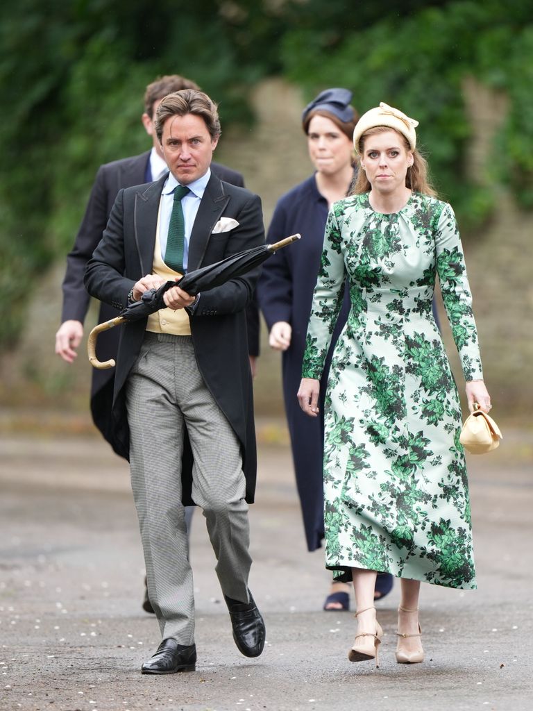 Eugenia de York, junto a su marido, Edoardo Mapelli Mozzi, en la boda de su primo Peter Phillips