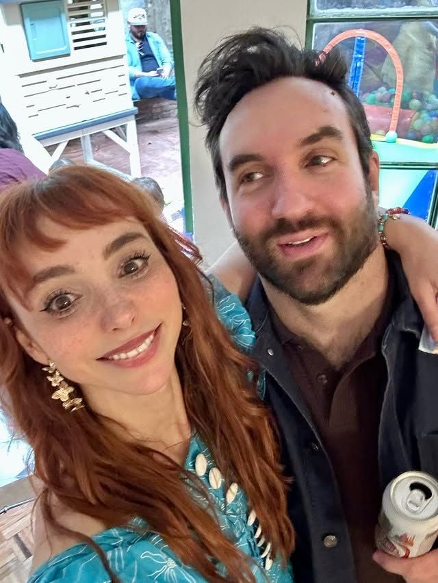 Natalia Tellez y Antonio Zabala se dejaron ver orgullosos y felices