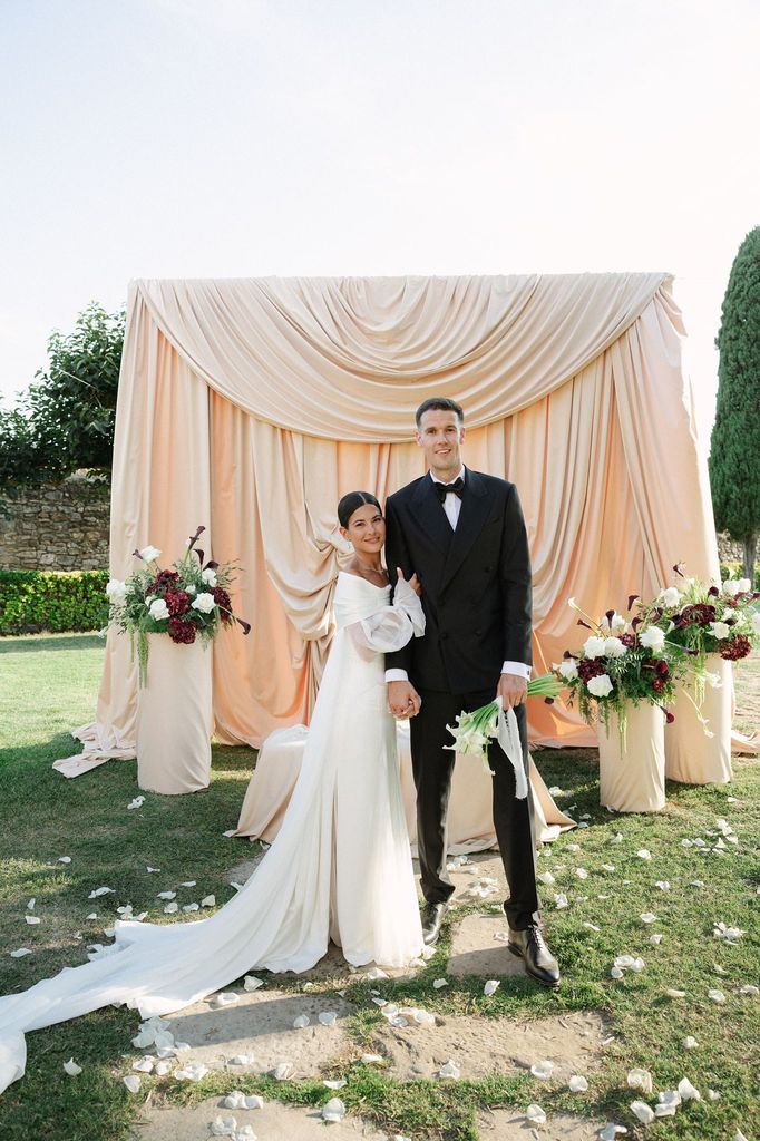 La boda del baloncestista Xabi López y Carlota