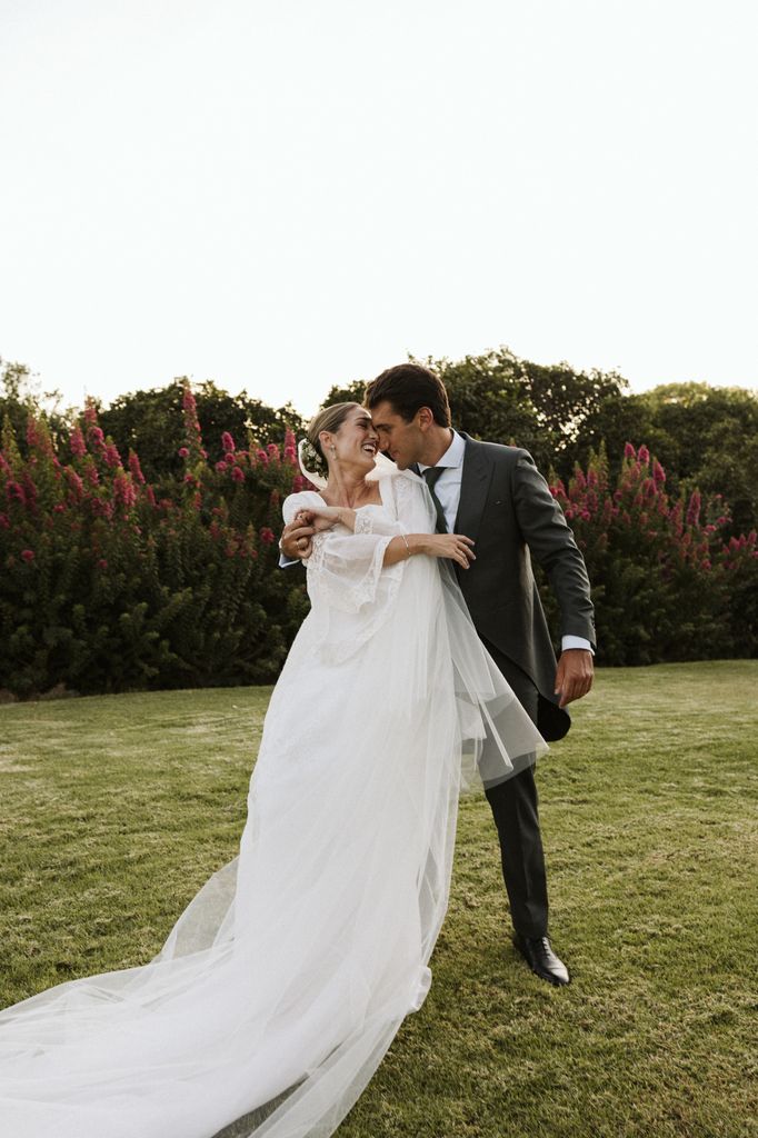 Vestido de novia de Belén Miranda con colcha vintage