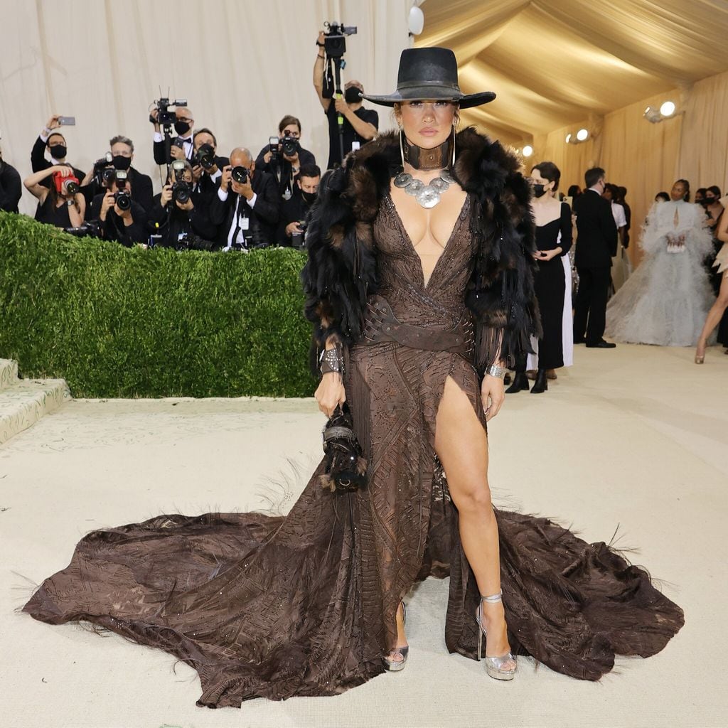 the 2021 met gala celebrating in america a lexicon of fashion arrivals