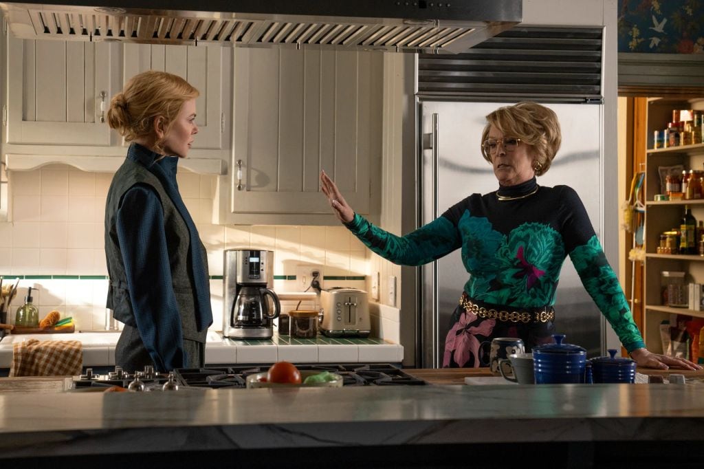 Nicole Kidman y Jamie Lee Curtis dan vida a las hermanas Kay Scarpetta y Dorothy Farinelli, quienes tiene una relación un tanto complicada