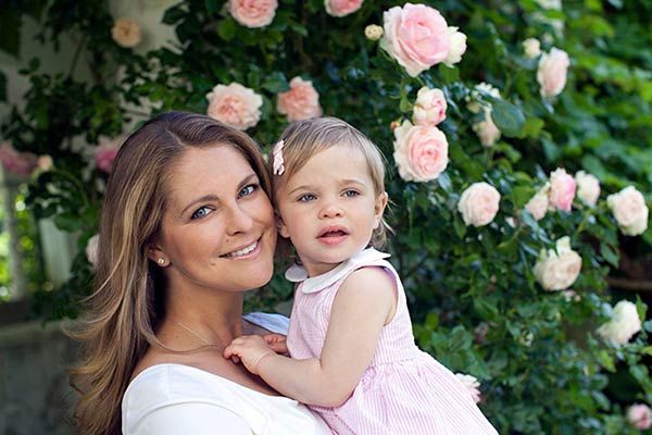 La princesa Magdalena de Suecia presume a sus angelitos