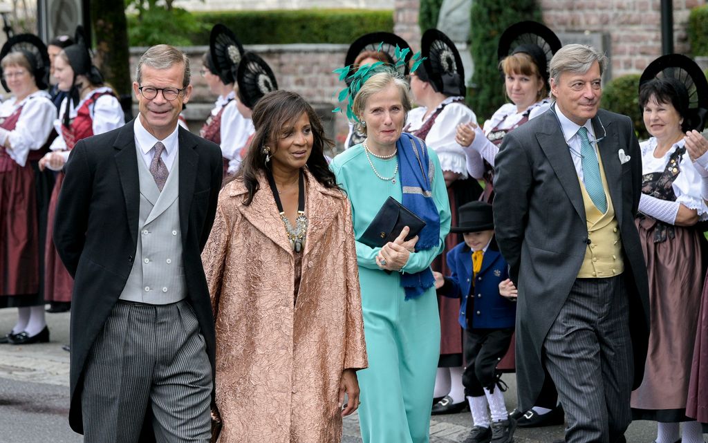 El príncipe Maximiliano, hermano del príncipe heredero Alois, con su esposa, la princesa Ángela en la boda de María Carolina de Liechtenstein 