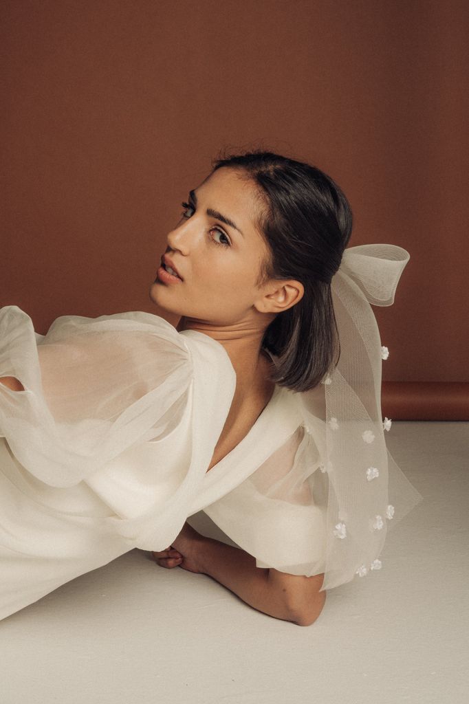 Peinados de novia para pelo corto lazo