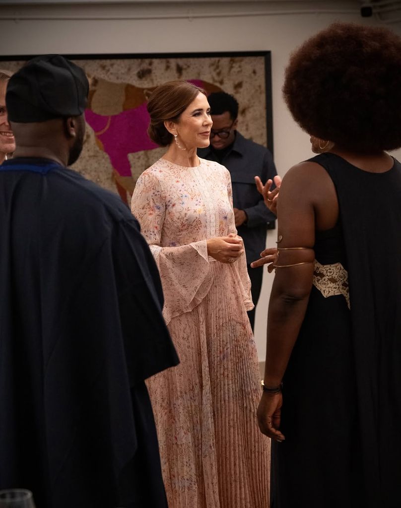 Mary de Dinamarca look Nigeria