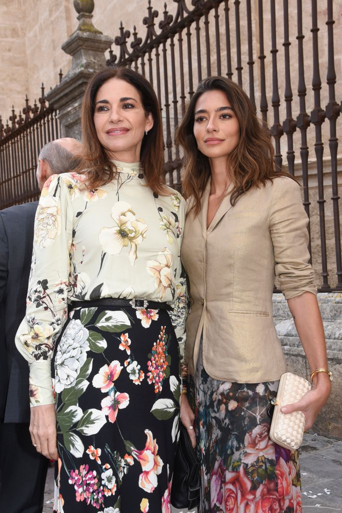 Una imagen de madre e hija