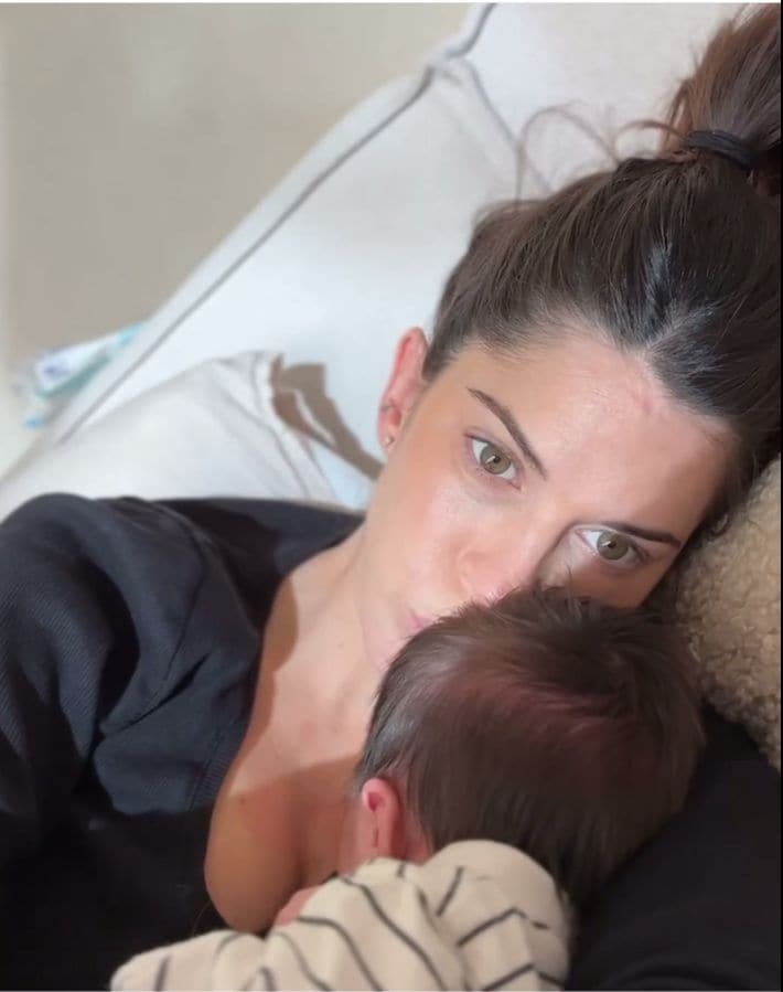 Selfie de Marta Riumbau con su bebé