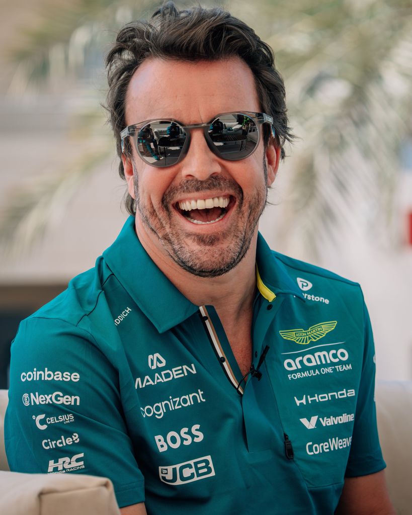La foto publicada por Aston Martin felicitando a Fernando Alonso en su 45 cumpleaños