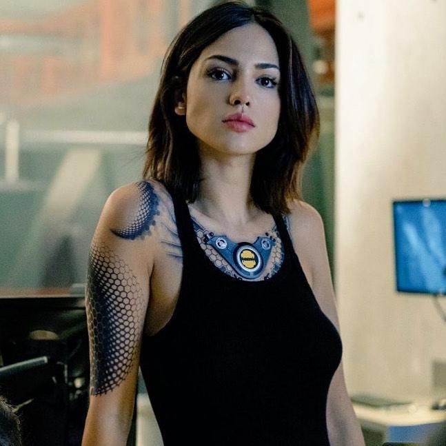 Eiza González en Bloodshot