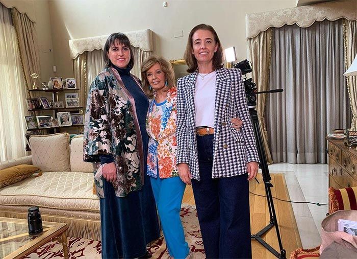 Carmen Delgado con maría Teresa Campos