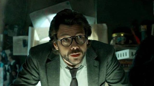Álvaro Morte daba vida a 'El Profesor' el cerebro del robo de 'La casa de papel'