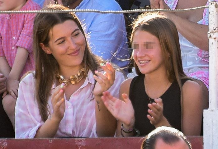 Alba Díaz, orgullosa de su hermana pequeña, Triana
