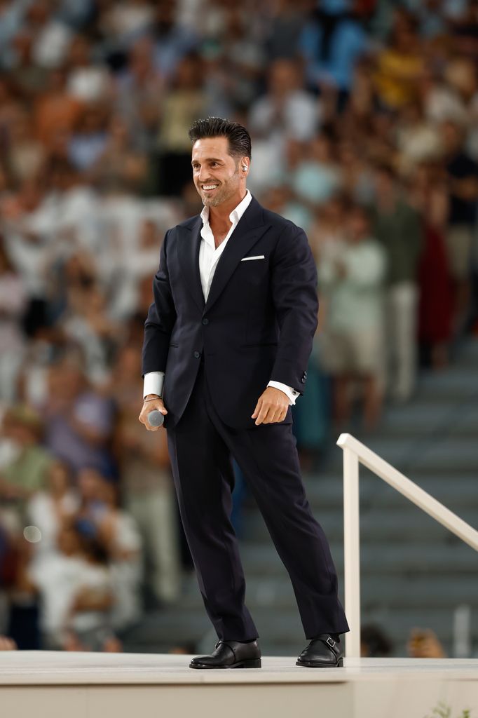 David Bustamante, muy emocionado en el Estado Santiago Bernabéu