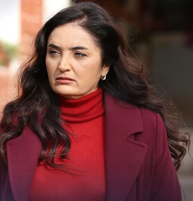La salida repentina de Sengül generaba todo tipo de comentarios y especulaciones