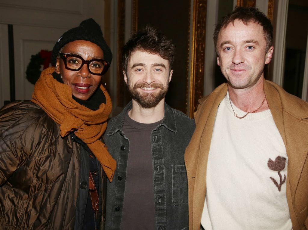 Daniel y Tom también posaron junto a Noma Dumezweni, quien interpretó el papel de una adulta Hermione Granger en la obra de teatro 'Harry Potter y el legado maldito' en 2016