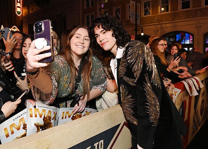Conan Grey con sus fans