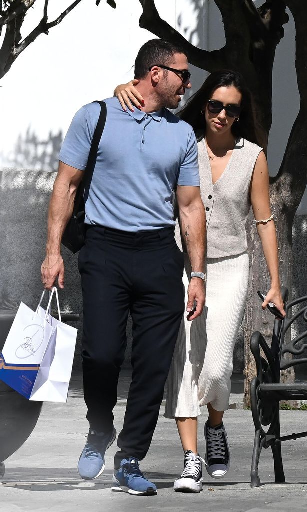 Hola 4133. Miguel Ángel Silvestre y su nueva novia Rebeca Toribio.