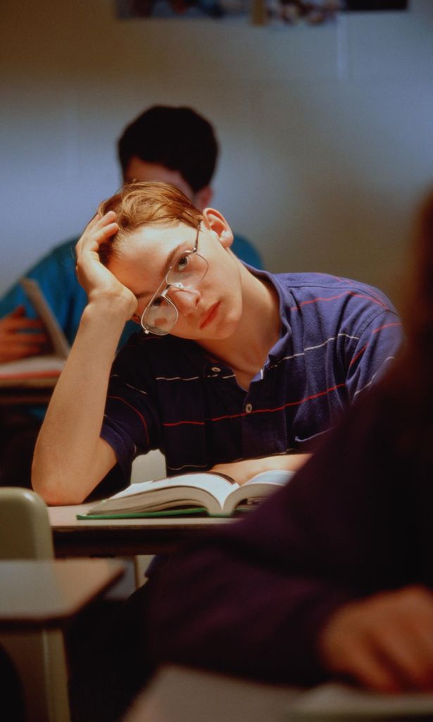 Estudiante cansado