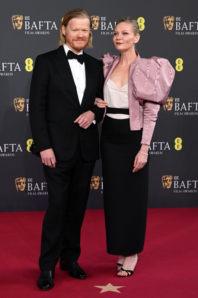 Jesse Plemons y Kirsten Dunst en los BAFTA 2026