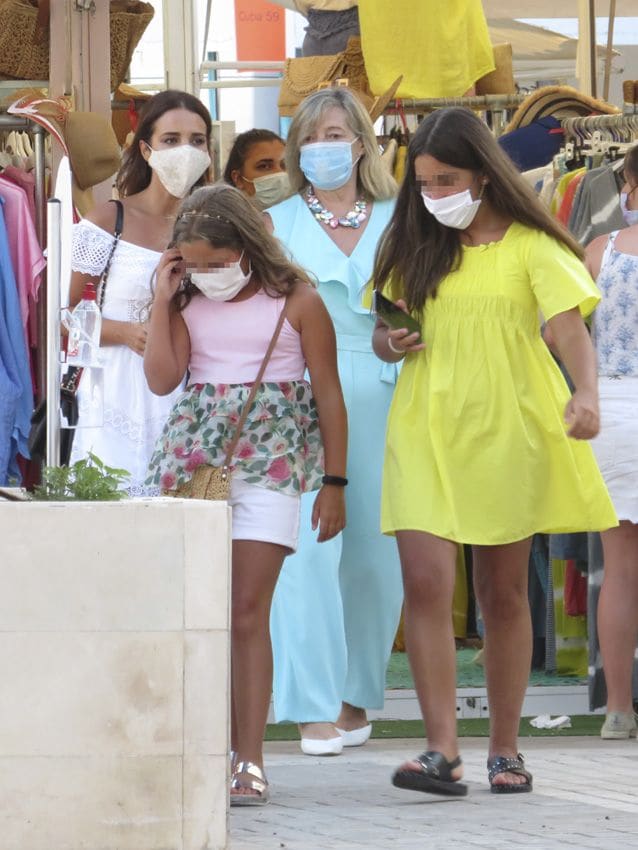 Paula Echevarría con su familia