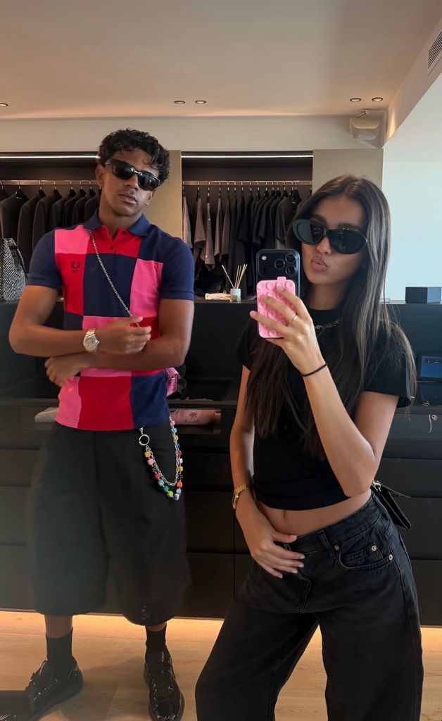 Lamine Yamal e Inés García juntos con looks coordinados