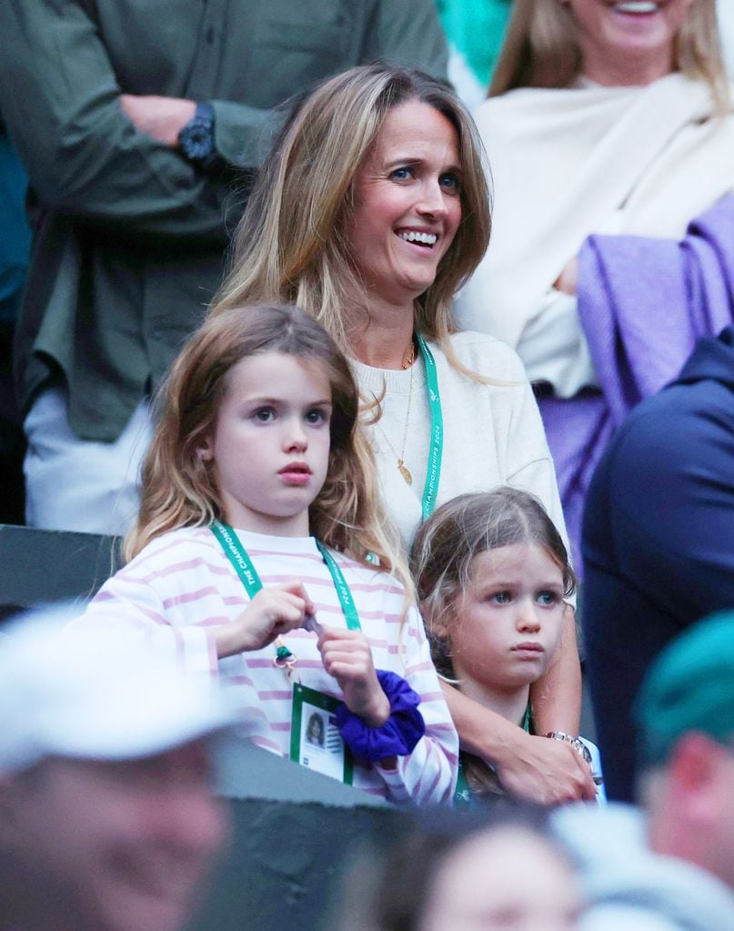 Kim Sears asiste al cuarto día del Campeonato de Tenis de Wimbledon el 4 de julio de 2024 en Londres, Inglaterra