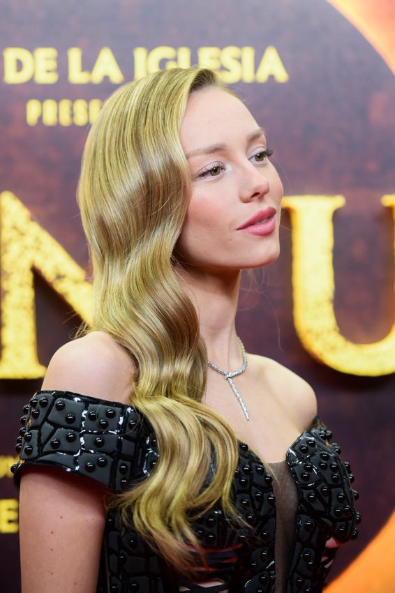 Ester Expósito deslumbra en el estreno de 'Venus', su último proyecto