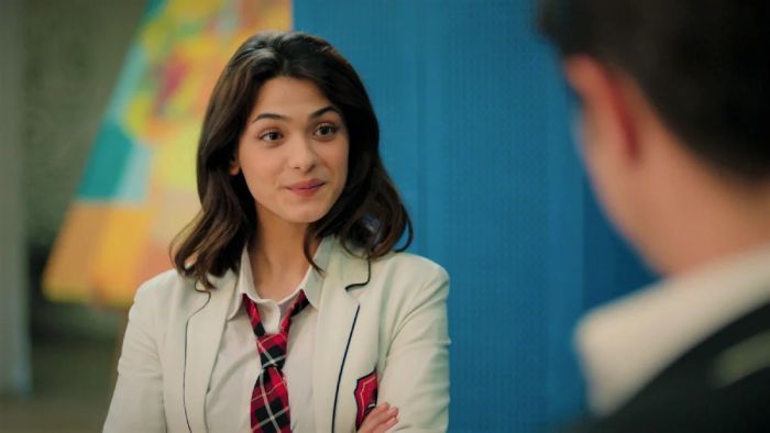 'Hermanos': Özge intentó a enamorar a Doruk provocando los celos de Asiye