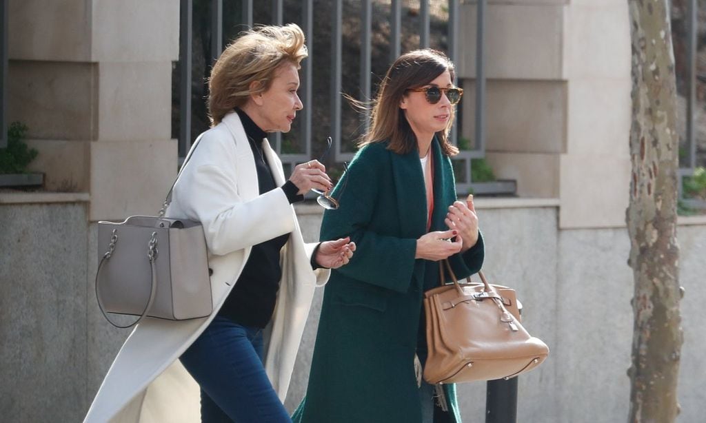 Mila Ximenez y Alba Santana