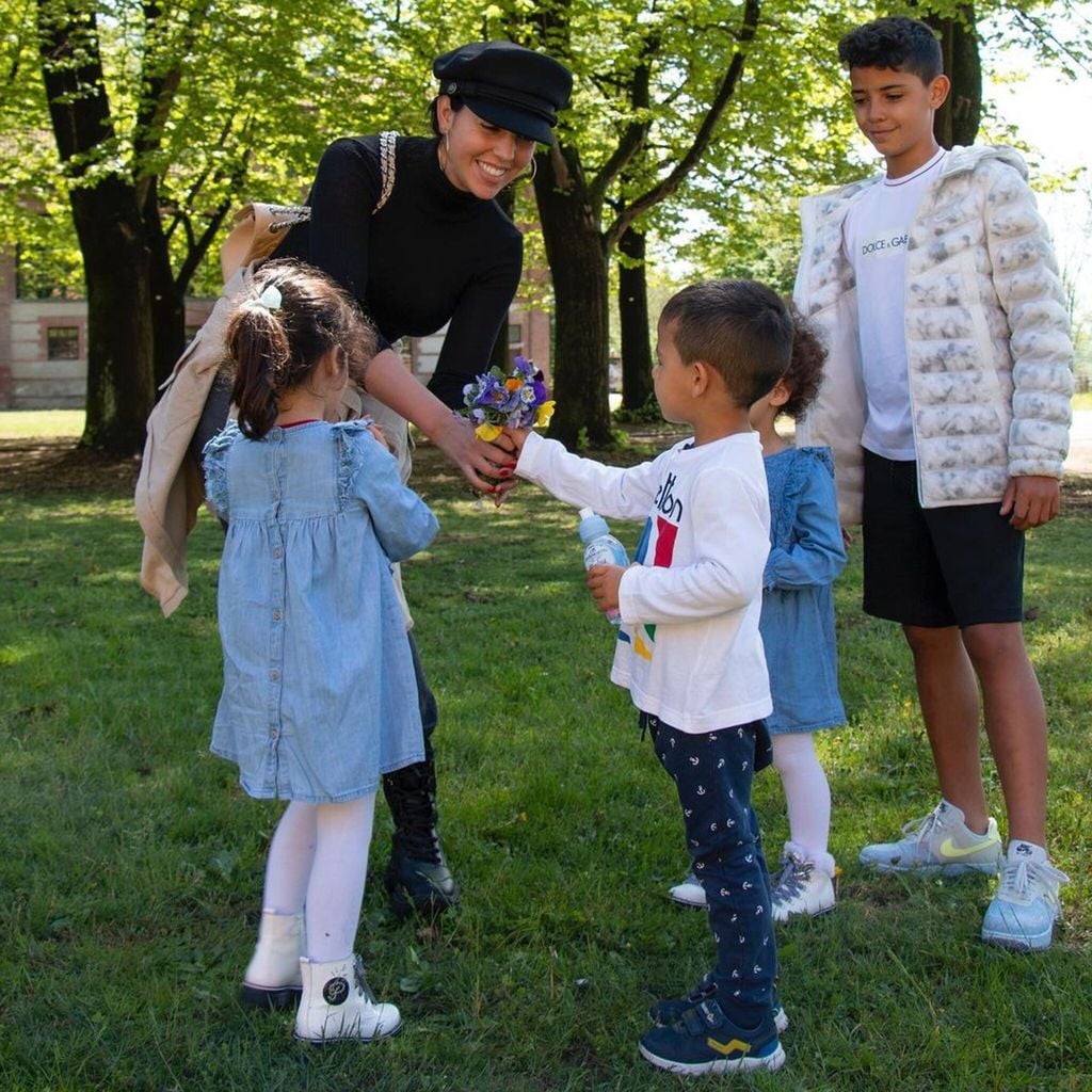 georgina rodr guez y sus hijos
