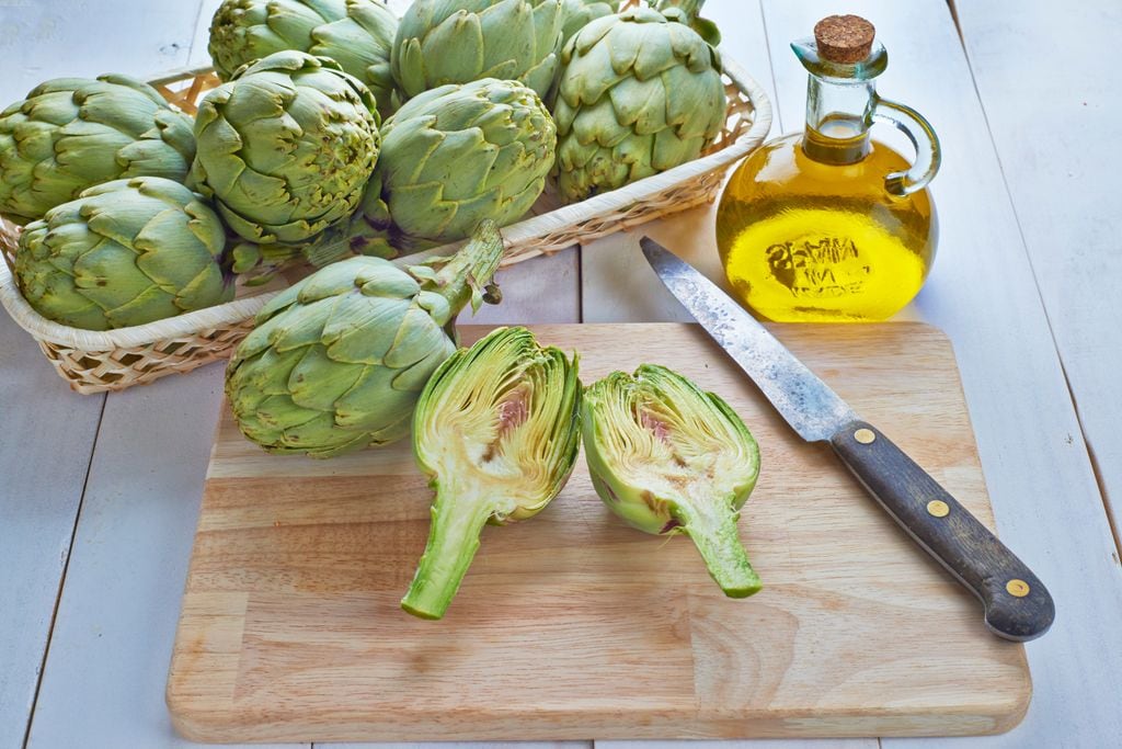 Verduras como las alcachofas tienes grandes efectos depurativos en nuestro organismo.