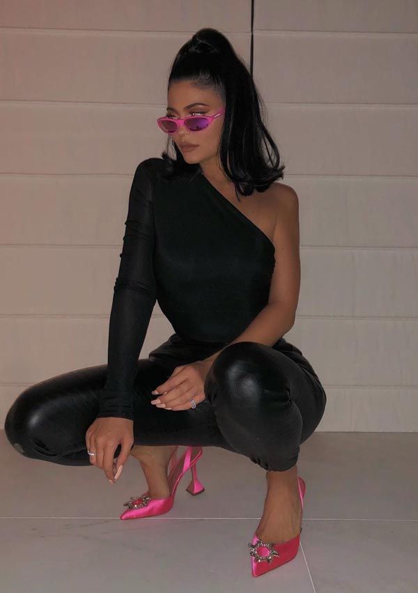 kylie-jenner-zapatos-amina