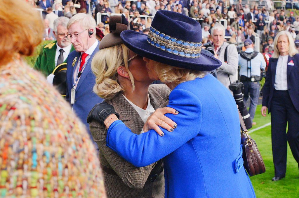 La reina Camilla y el gesto de cariño que ha tenido con Zara Tindall