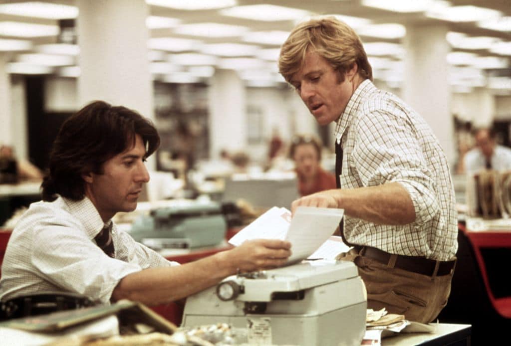 Robert Redford y Dustin Hoffman en la película Todos los hombres del presidente, en 1976
