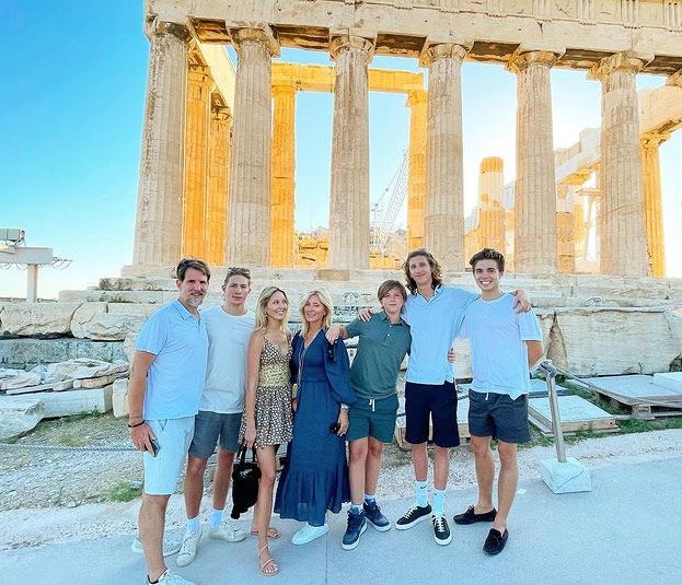 Pablo de Grecia, Marie-Chantal Miller con sus hijos