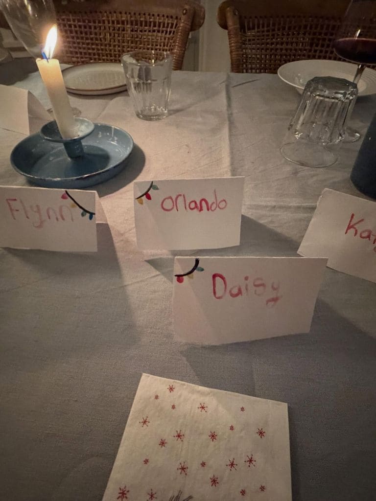 Orlando y Katy disfrutaron de una cena con su hija Daisy, así como Flynn el hijo del actor con Miranda Kerr-