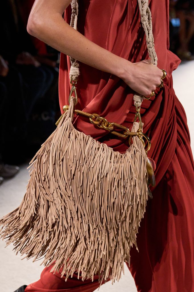 El bolso que arrasará este verano tiene 5.000 años de historia y nació como una falda para hombres