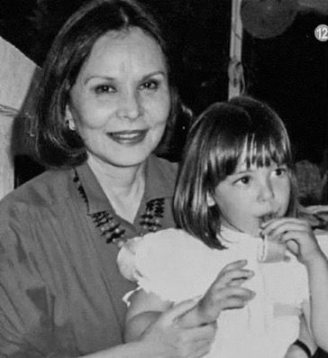 Tamara Falcó y su abuela. Imagen compartida por la marquesa de Griñón en sus rede sociales.
